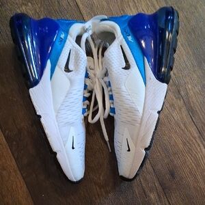 Nike Air Max 270